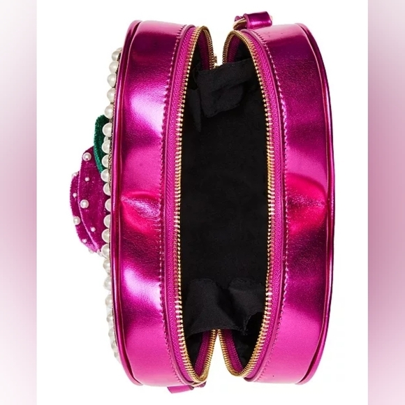 NWT Betsy Johnson Leopard Heart Crossbody - Picture 6 of 6